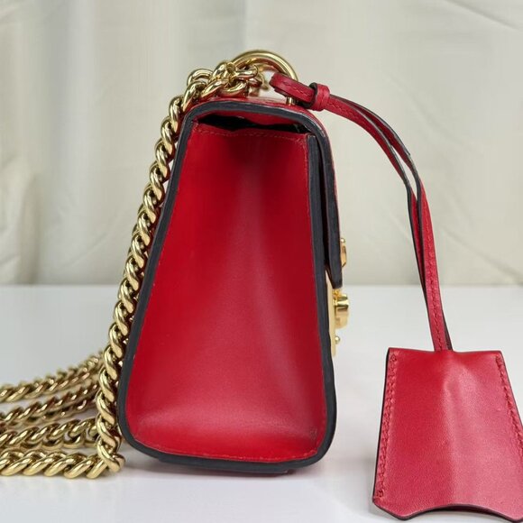 Gucci GG Logo Printed Red Leather Small Padlock Shoulder Bag with Gold Hardware - Picture 5 of 10